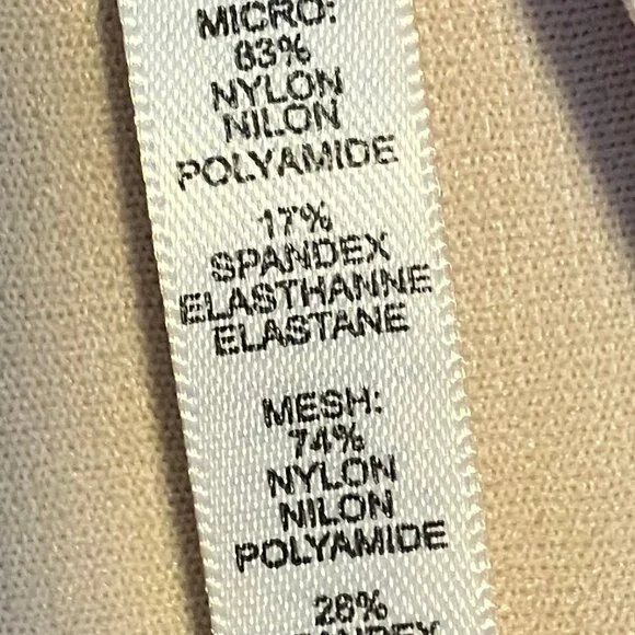 NIP Rhonda Shear 2-pack Molded Cup Bra with Cross Back Mesh Detail Size: Medium - Picture 6 of 6